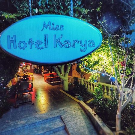 Miss Hotel Karya Oren  Eksteriør billede