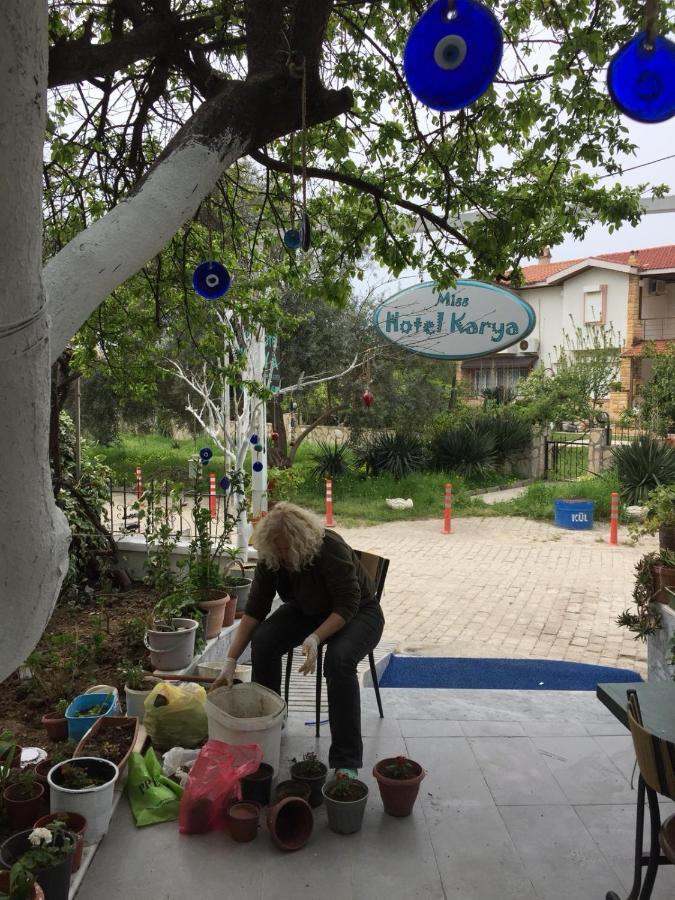 Miss Hotel Karya Oren  Eksteriør billede